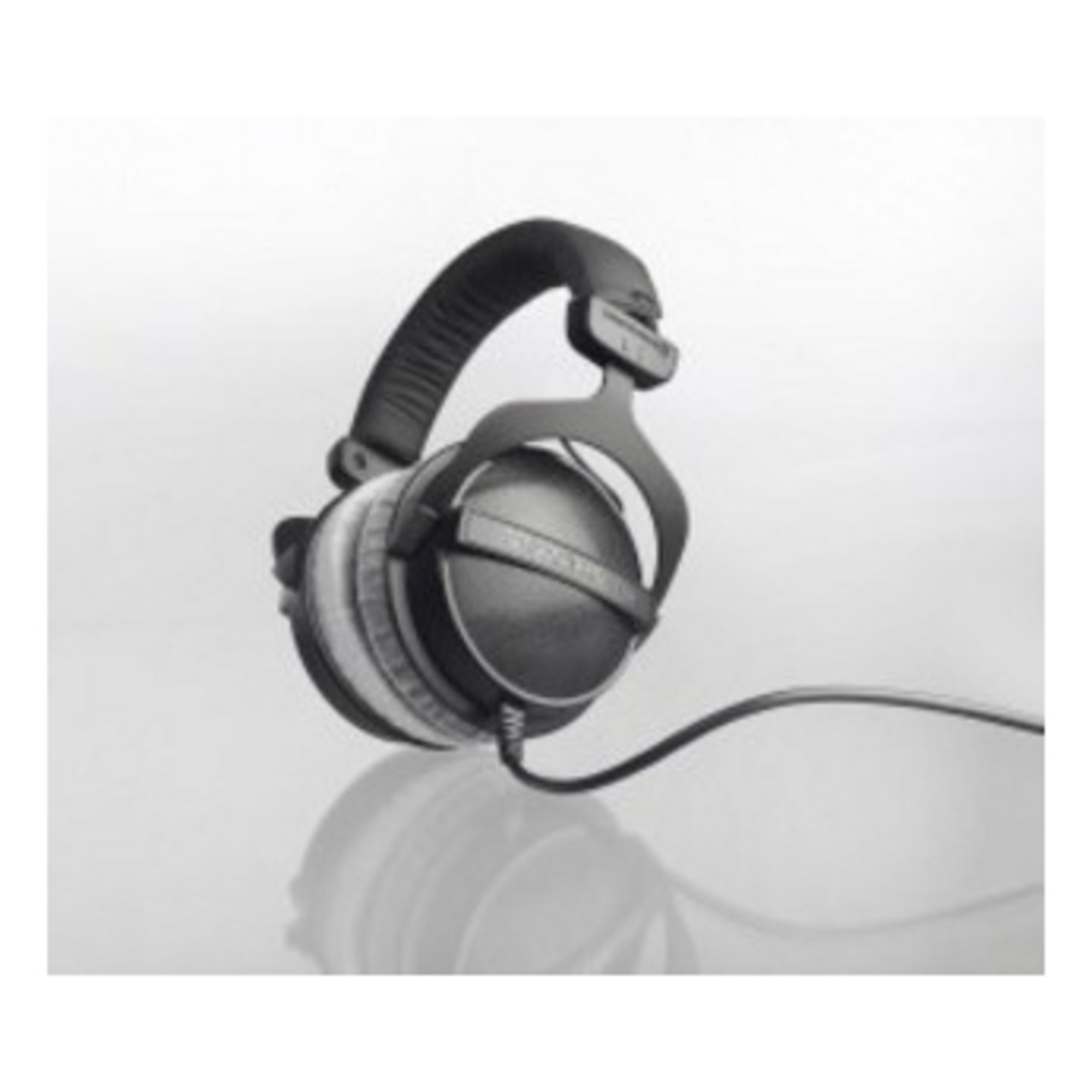 Beyerdynamic DT 770 PRO 80 Ohms - vue 5