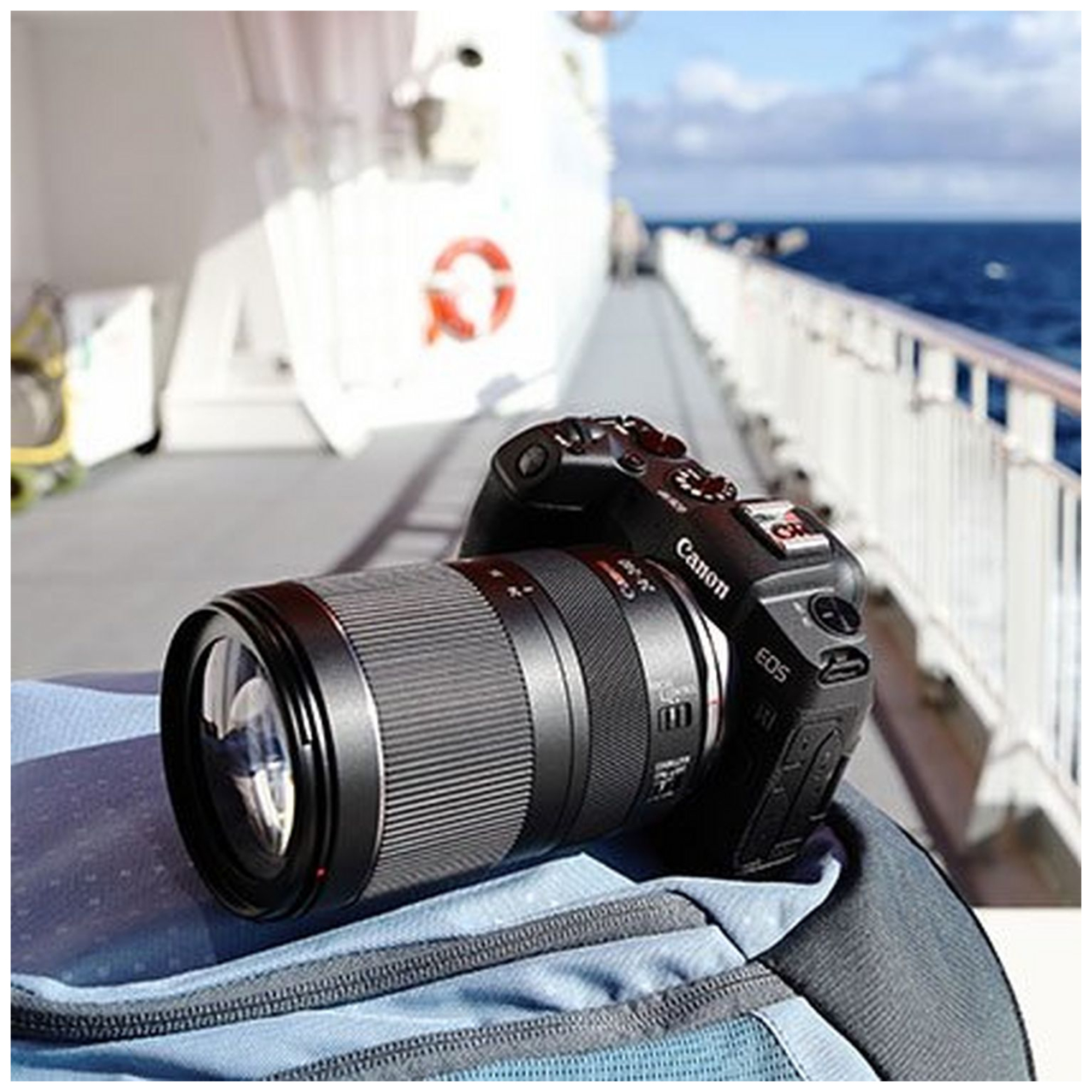 Canon EOS RP Noir - vue 2