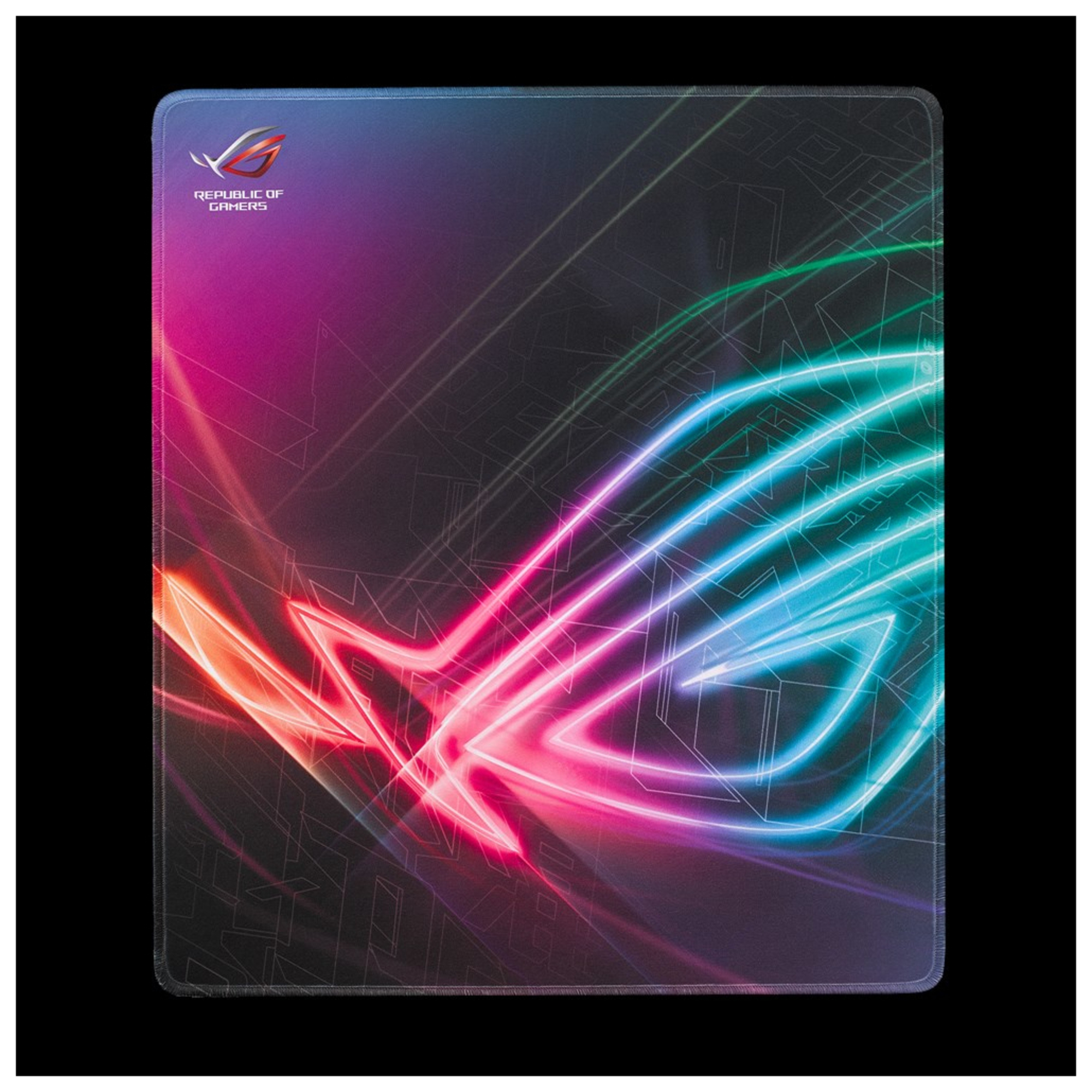 ASUS ROG Strix Edge - vue 3