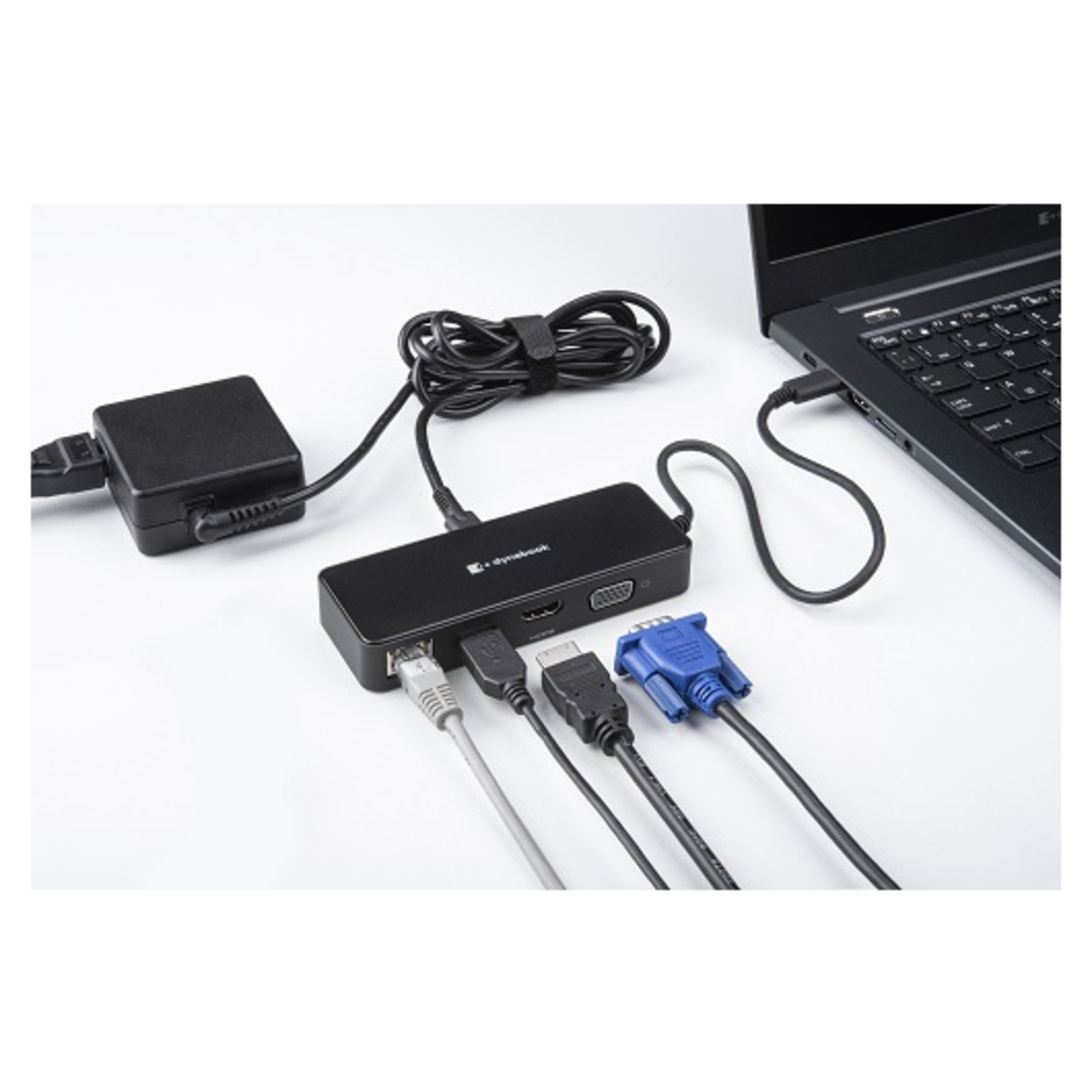 Toshiba / Dynabook Adaptateur de voyage USB C - vue 3