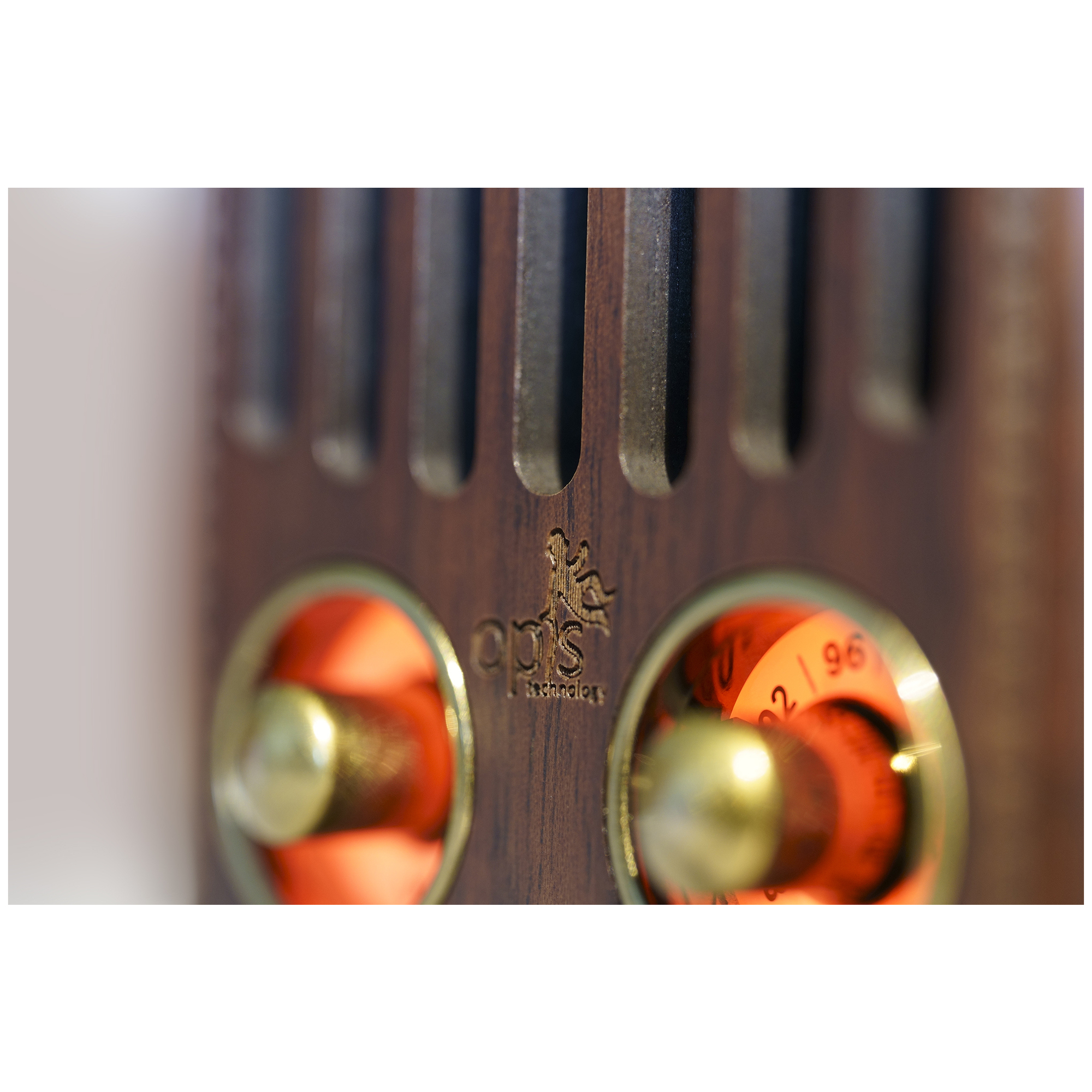 Petit Haut parleur Bluetooth Rétro en Bois et Radio VHF Noyer Neuf - vue 5