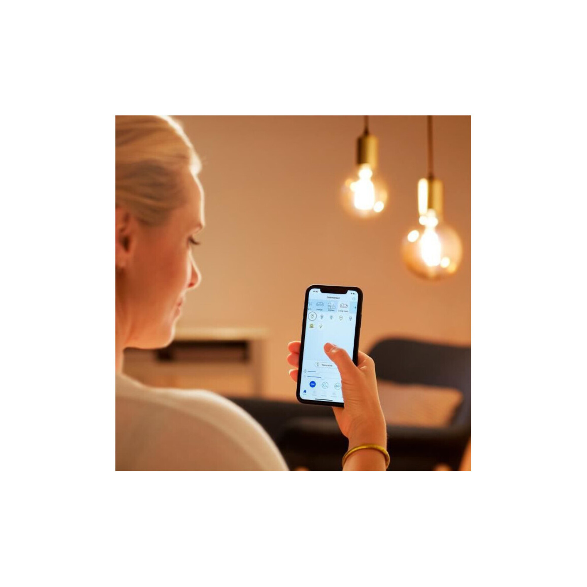 Wiz G200 Amber Globe E27 Tunable Smart Home - vue 3