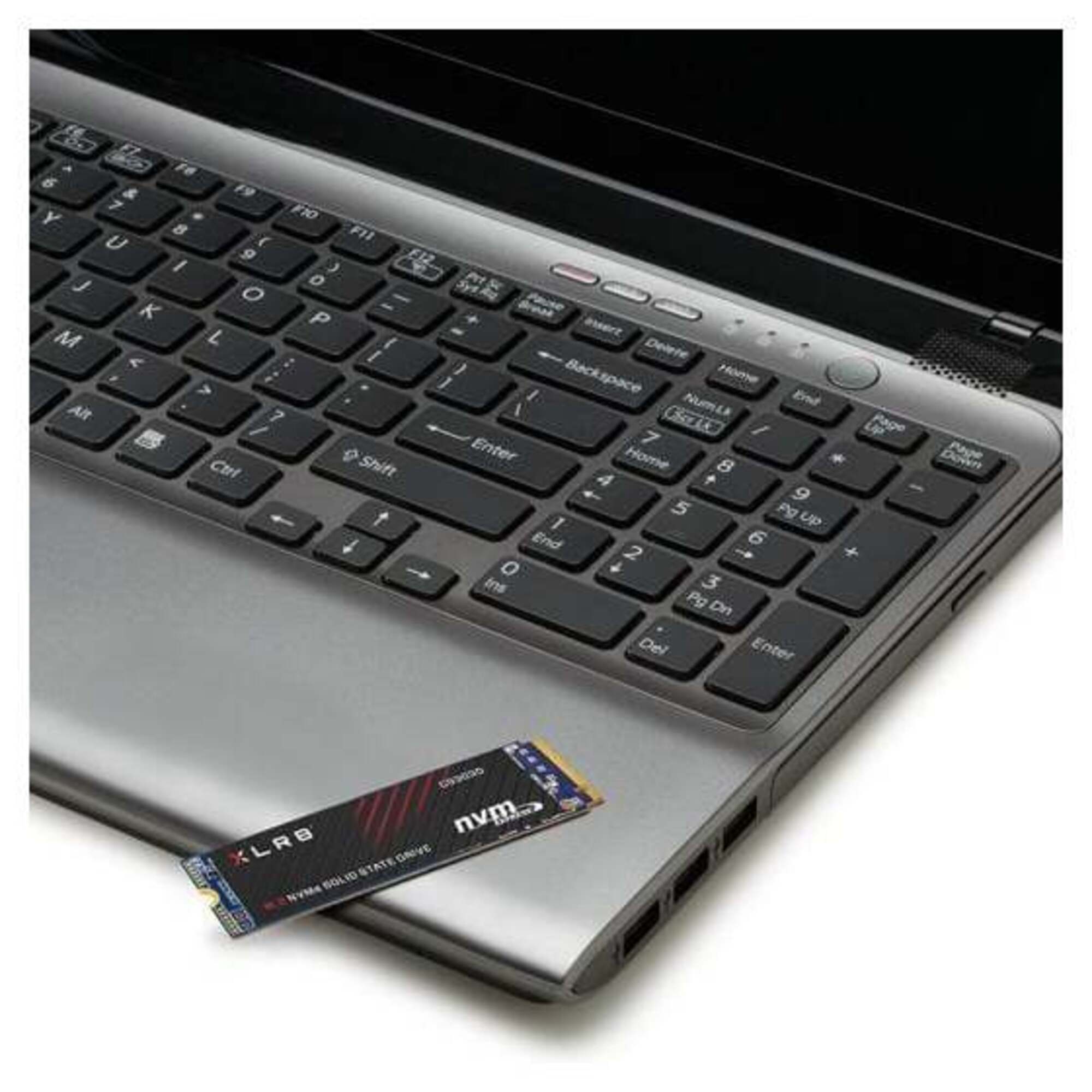 PNY XLR8 CS3030 SSD 250 Go interne .2 2280 PCIe - vue 4