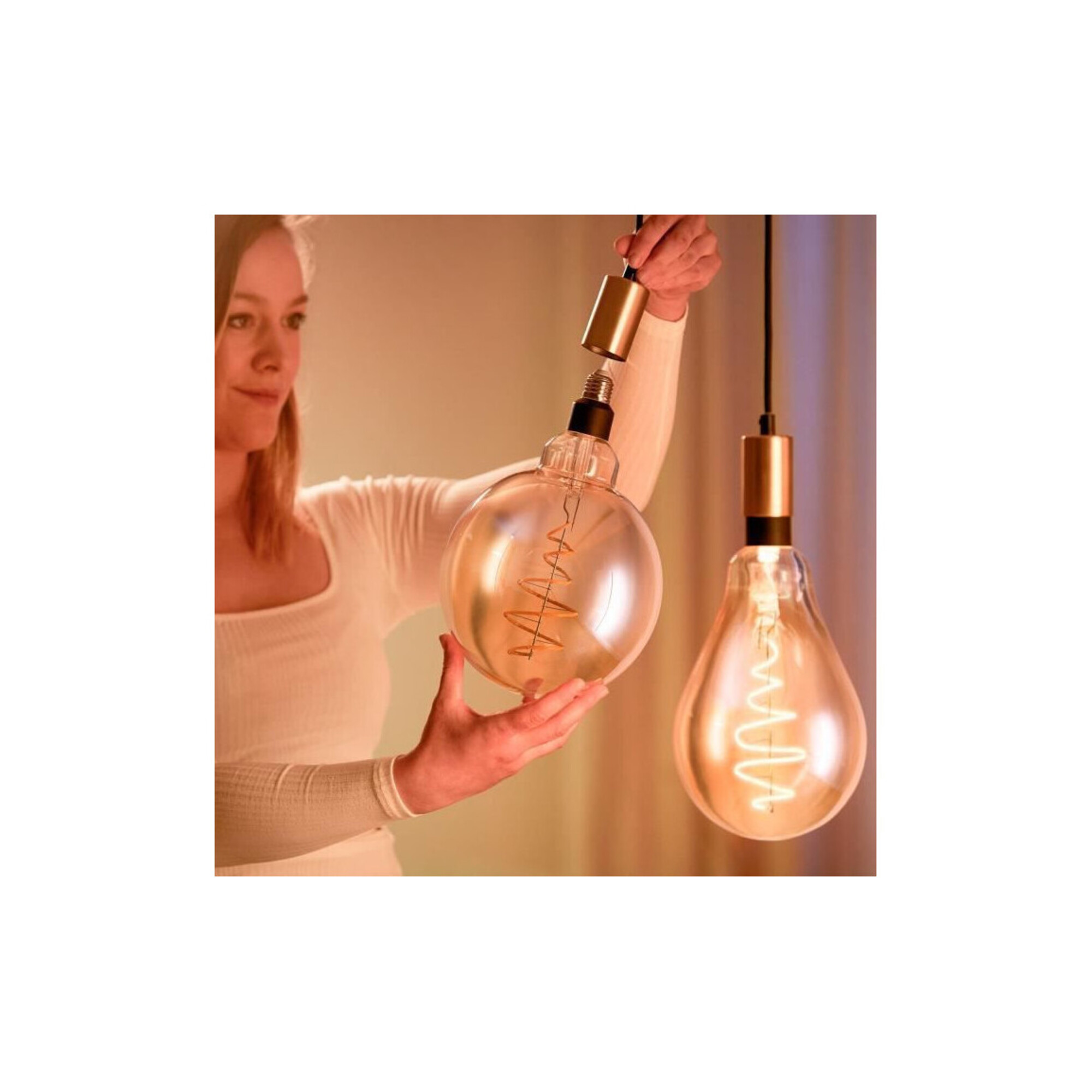 Wiz G200 Amber Globe E27 Tunable Smart Home - vue 4