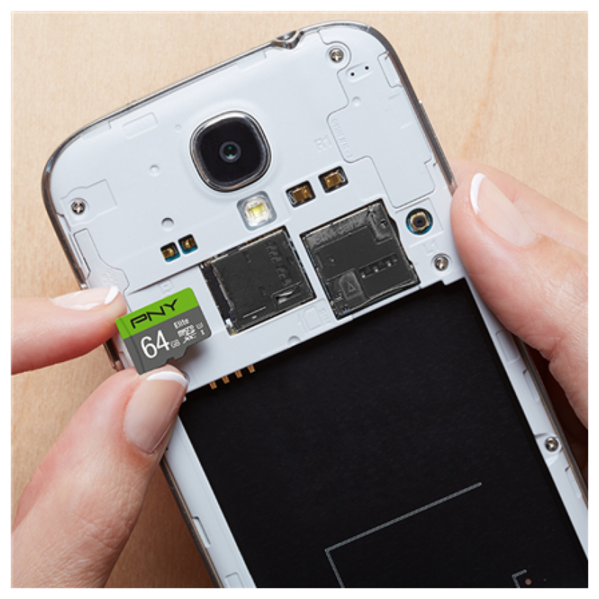 PNY Elite 64 Go MicroSDXC UHS-I Classe 10 - Neuf