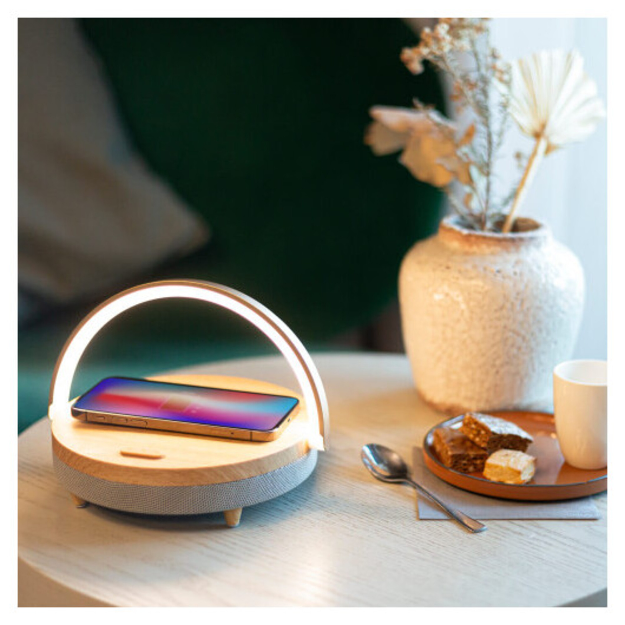 Lampe avec station de charge et enceinte ARSOUND Neuf