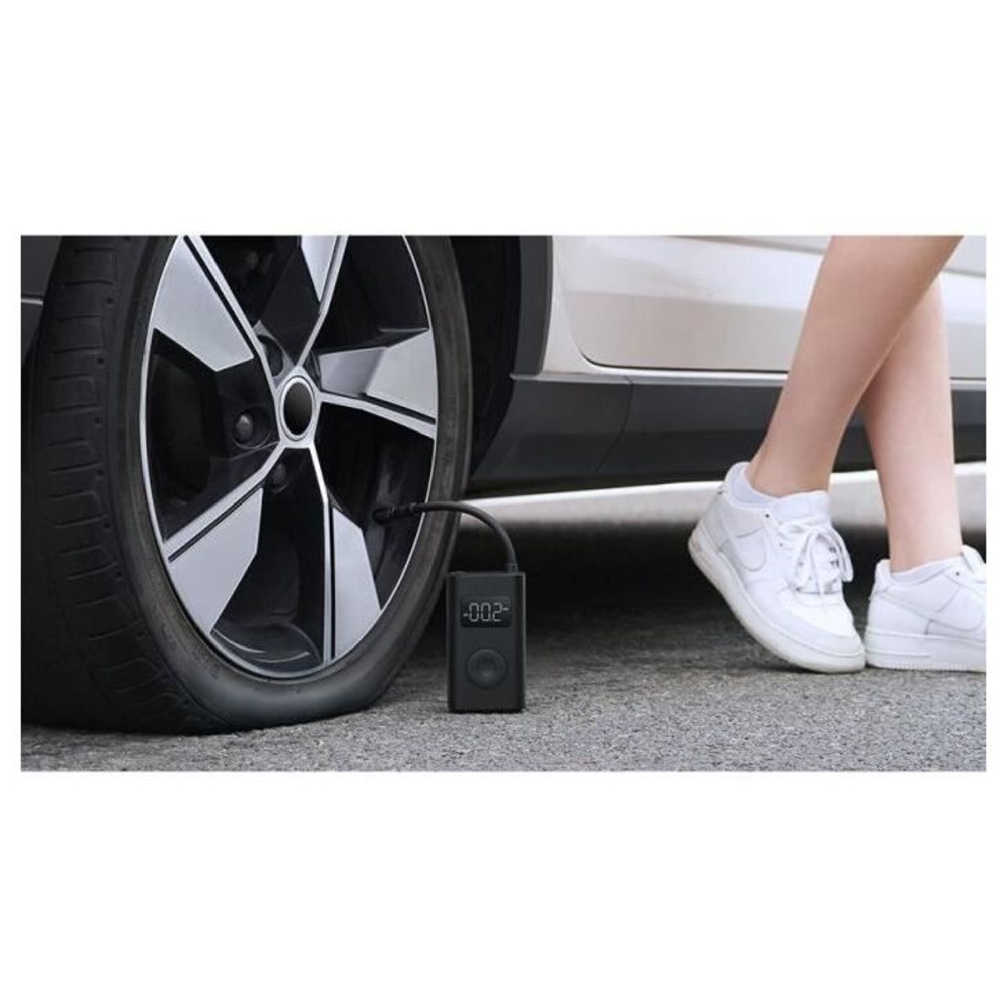 Xiaomi Mi Portable Electric Air Pump 1S - vue 3