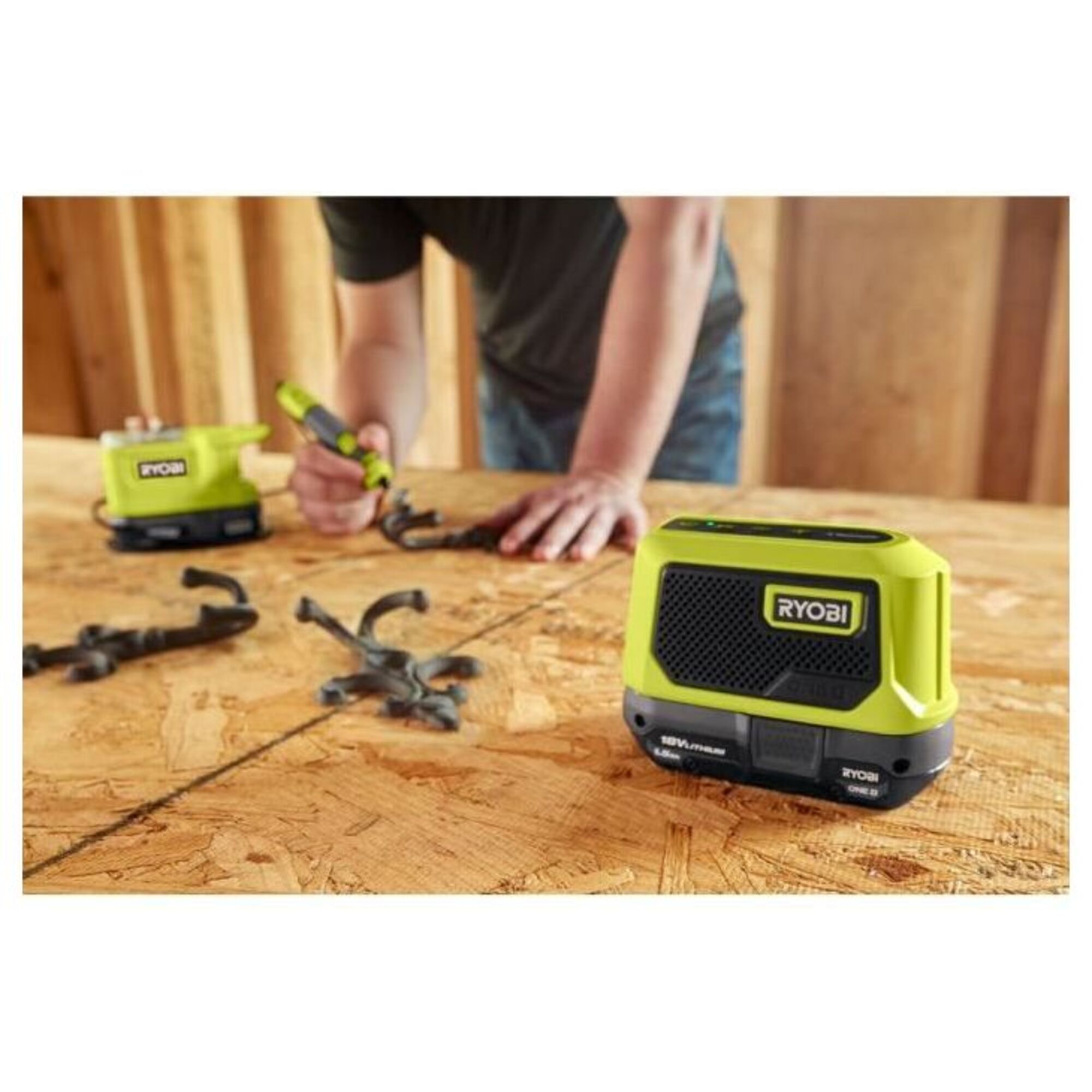 RYOBI Enceinte Bluetooth compacte 18V ONE+ RBTM18-0 - Neuf