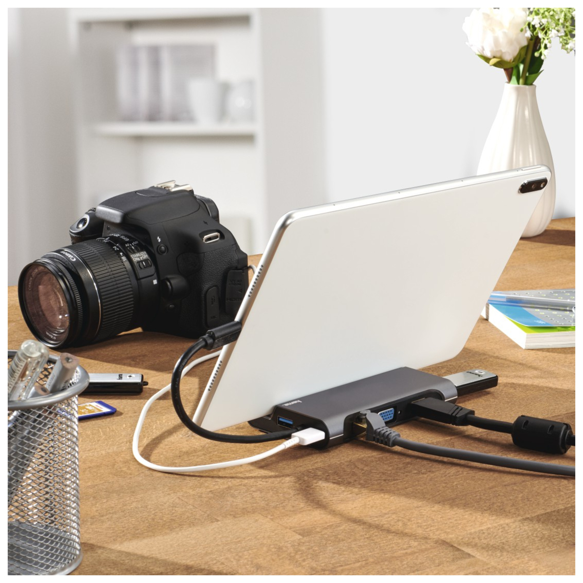 Hama 00200102 laptop-dockingstation & portreplikator USB 3.2 Gen 1 (3.1 Gen 1) Type-C Anthrazit, Grau
