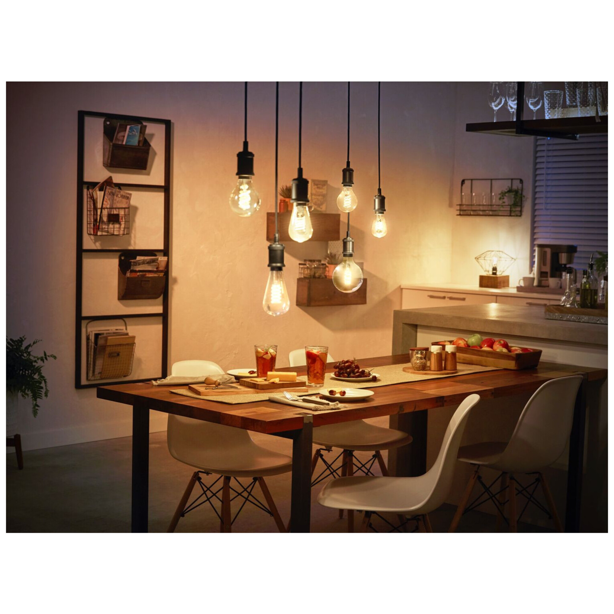 Ampoule LED connectée Philips Hue oblong IP20 E27 550lm chaud - vue 3